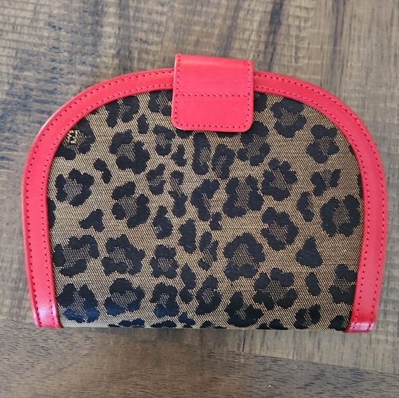 Fendi Leopard/Red Leather Round Wallet - Picture 5 of 15